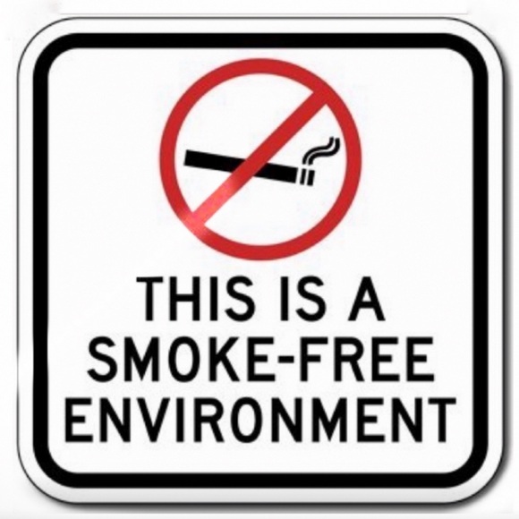 Christmas Placemats Disney Minnie Mouse Mouse Wreath Festive Holiday Red 4 Piece - Picture 12 of 16